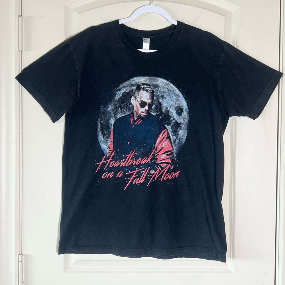 Chris Brown Tour Shirt Large Heartbreak On A Full Moon 2018 Concert Tee